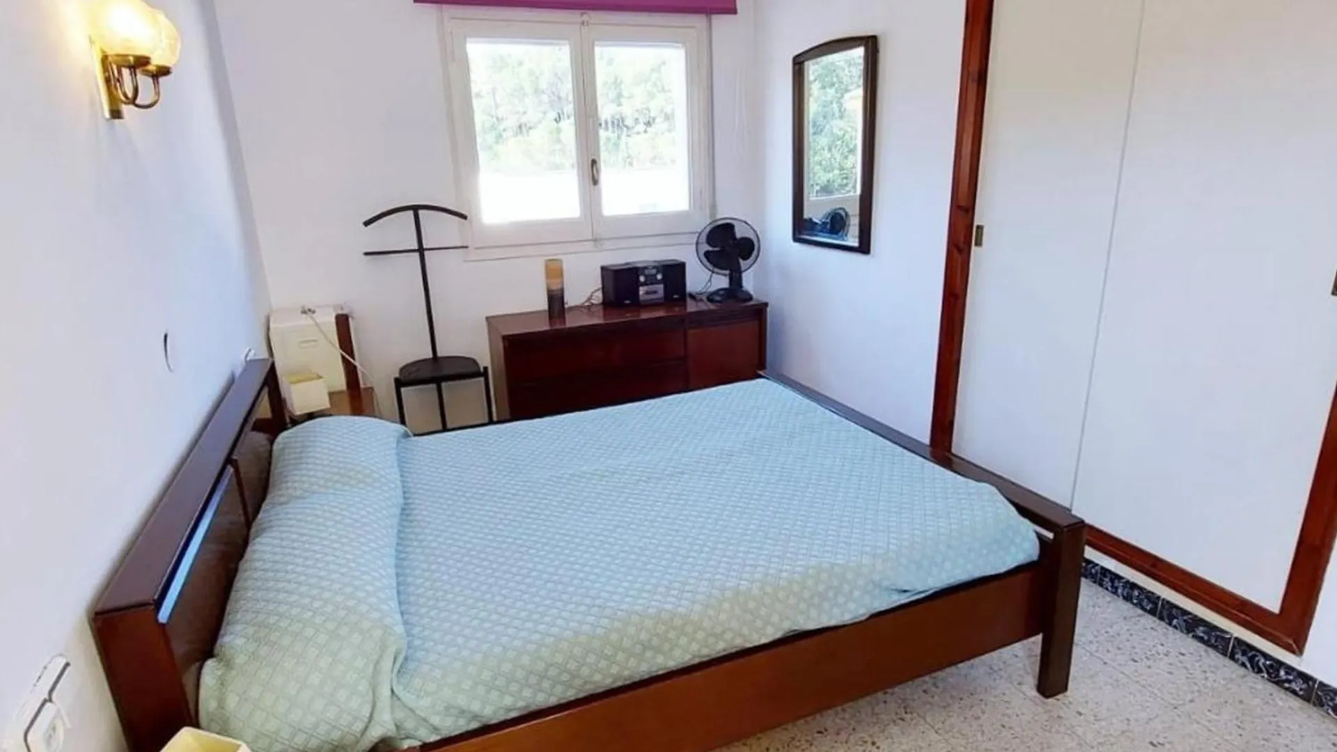 Apartamento Acogedor Para 6 Personas En El Centro De Llanca, Cerca De Playas Y Actividades Familiares - Es-170-88 0*,  İspanya