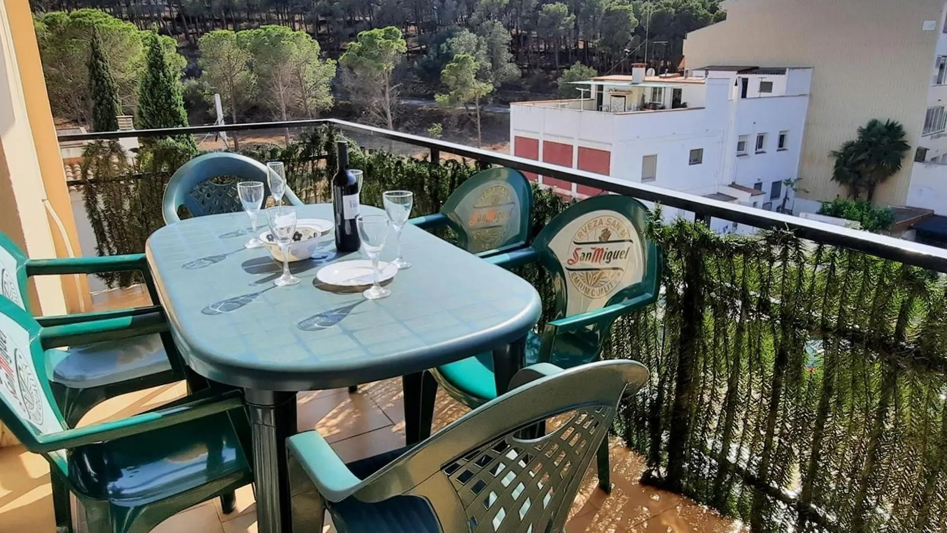 Apartamento Acogedor Para 6 Personas En El Centro De Llanca, Cerca De Playas Y Actividades Familiares - Es-170-88